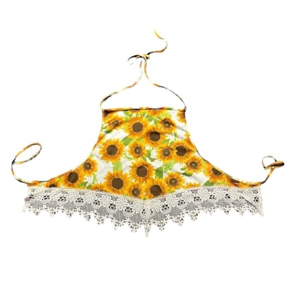 TELA Urban Outfitters sunflower print halter crop top lace  crochet hem - Picture 4 of 16